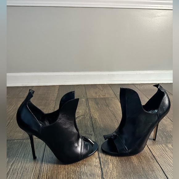 Becki Coakley Heals (Sz 40) Sold Out Online - Picture 7 of 8